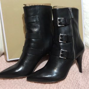 NIB Michael Kors Lori Bootie 6.5